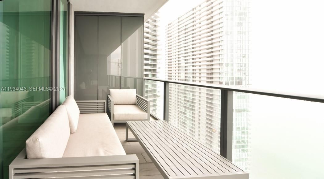 En Venta: $1,050,000 (2 camas, 3 baños, 1186 Pies cuadrados)