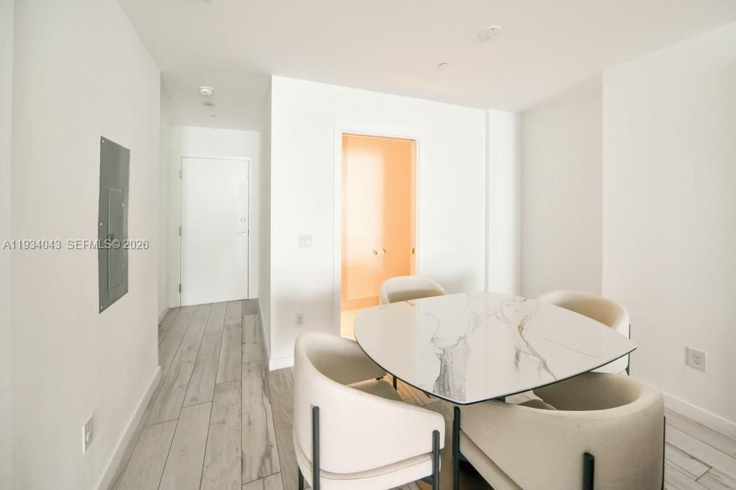 En Venta: $1,050,000 (2 camas, 3 baños, 1186 Pies cuadrados)