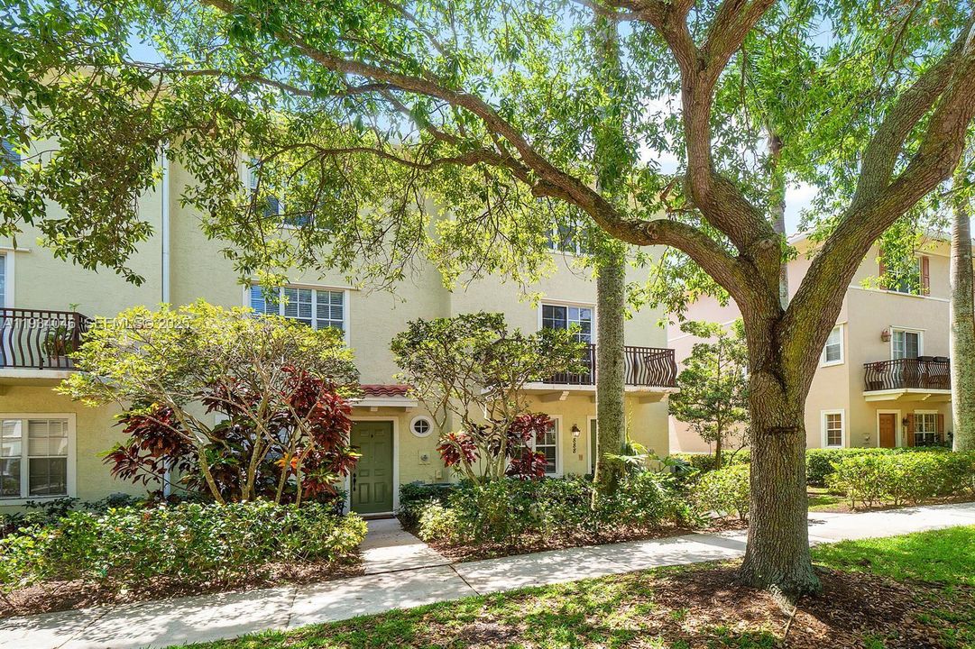 待售: $555,000 (3 贝兹, 2 浴室, 1953 平方英尺)