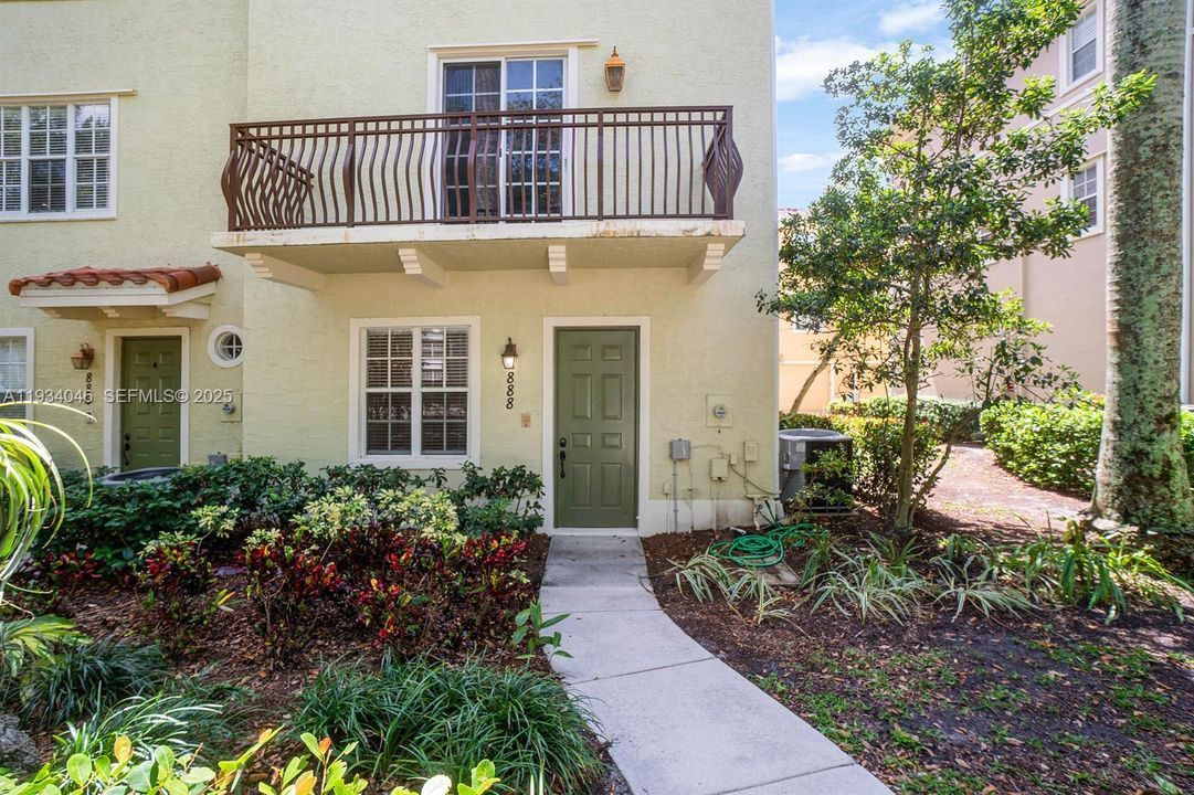 待售: $555,000 (3 贝兹, 2 浴室, 1953 平方英尺)