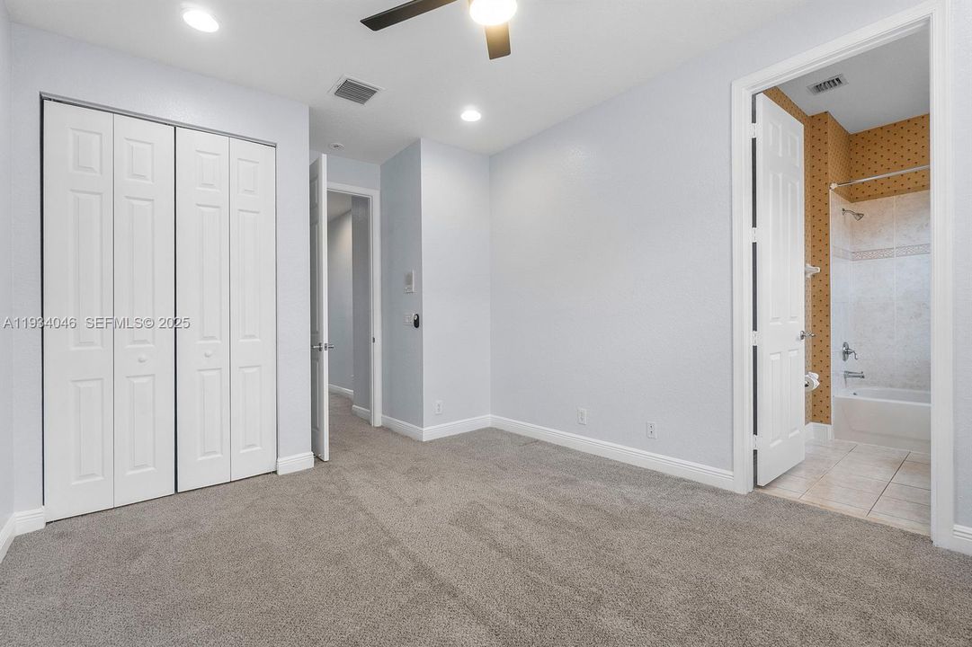 待售: $555,000 (3 贝兹, 2 浴室, 1953 平方英尺)