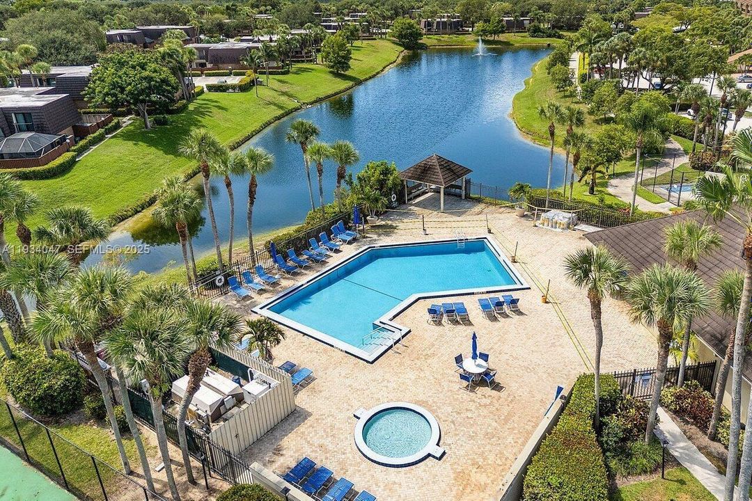 En Venta: $400,000 (2 camas, 2 baños, 1188 Pies cuadrados)