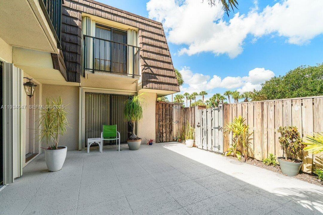 En Venta: $400,000 (2 camas, 2 baños, 1188 Pies cuadrados)