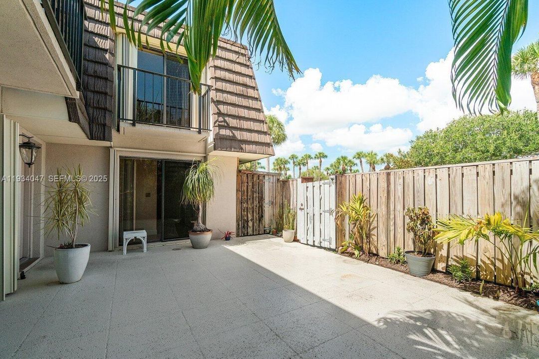 En Venta: $400,000 (2 camas, 2 baños, 1188 Pies cuadrados)