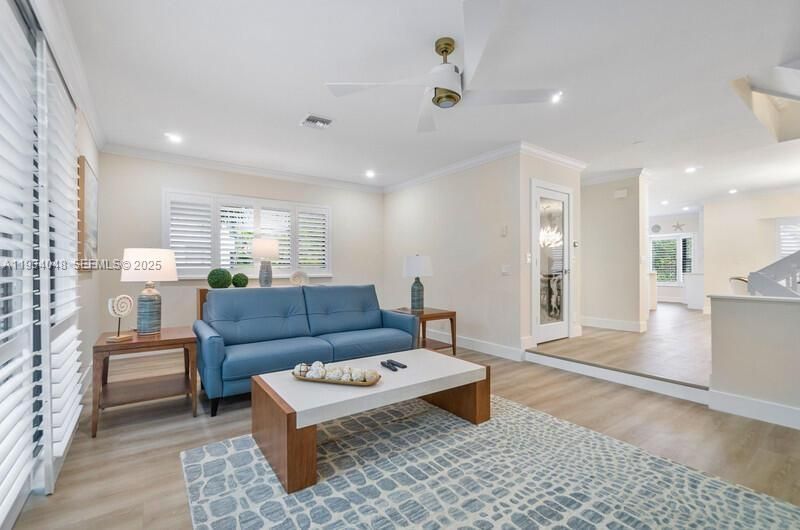 For Rent: $12,000 (3 beds, 3 baths, 2680 Square Feet)