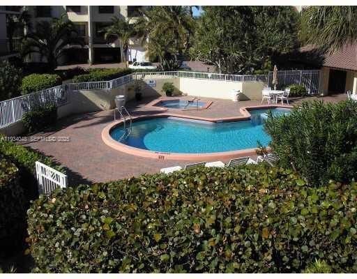 For Rent: $12,000 (3 beds, 3 baths, 2680 Square Feet)