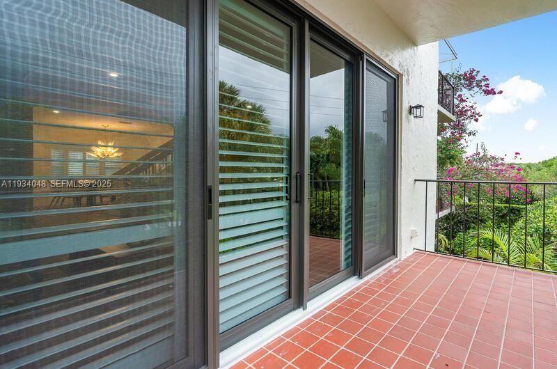 For Rent: $12,000 (3 beds, 3 baths, 2680 Square Feet)