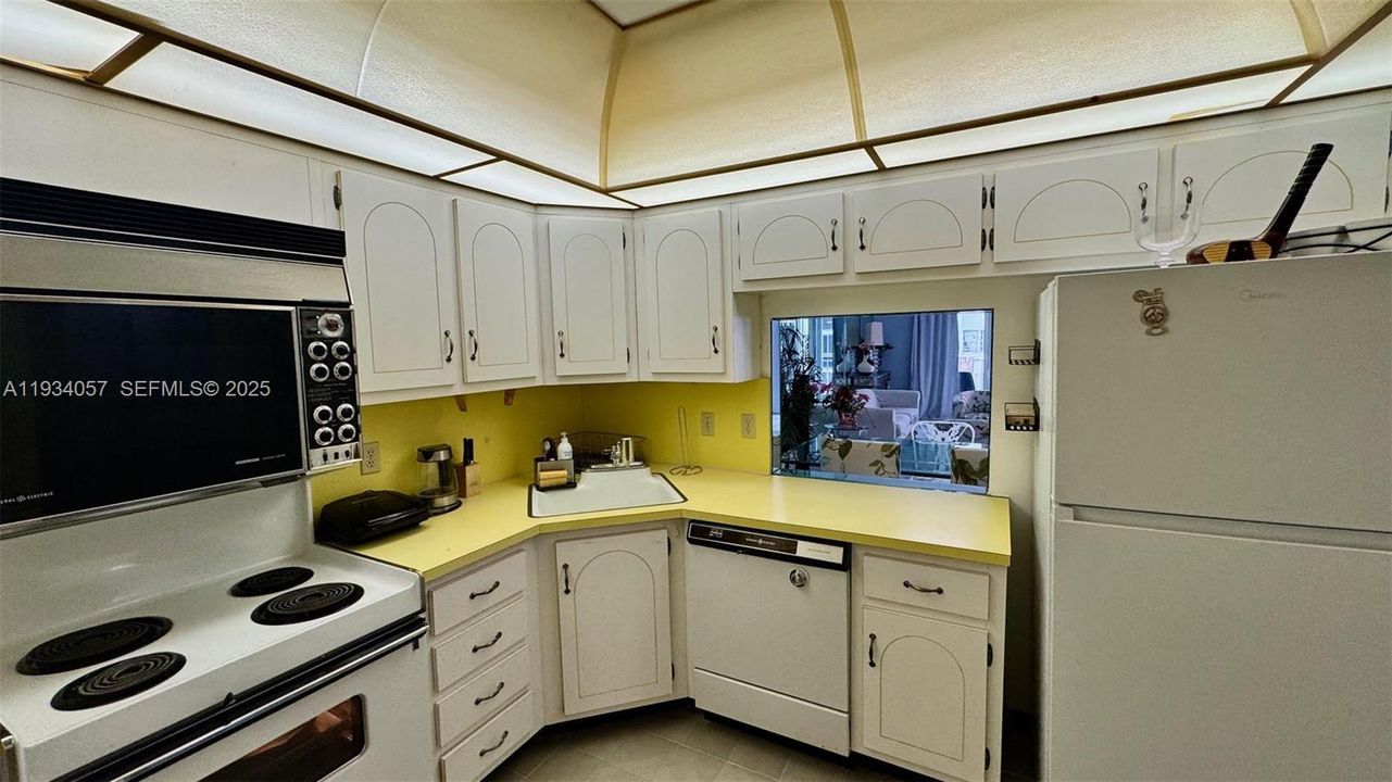 出租: $2,350 (1 贝兹, 2 浴室, 1300 平方英尺)