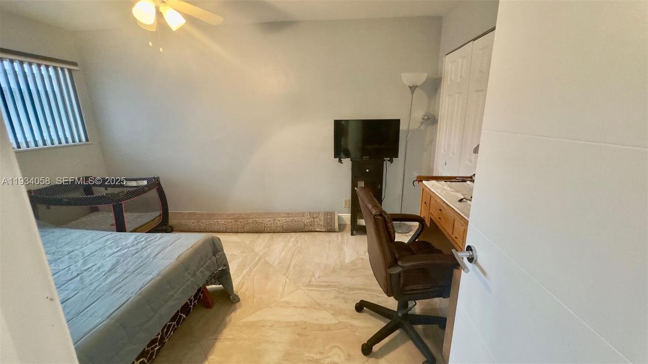 For Rent: $3,725 (2 beds, 2 baths, 1700 Square Feet)