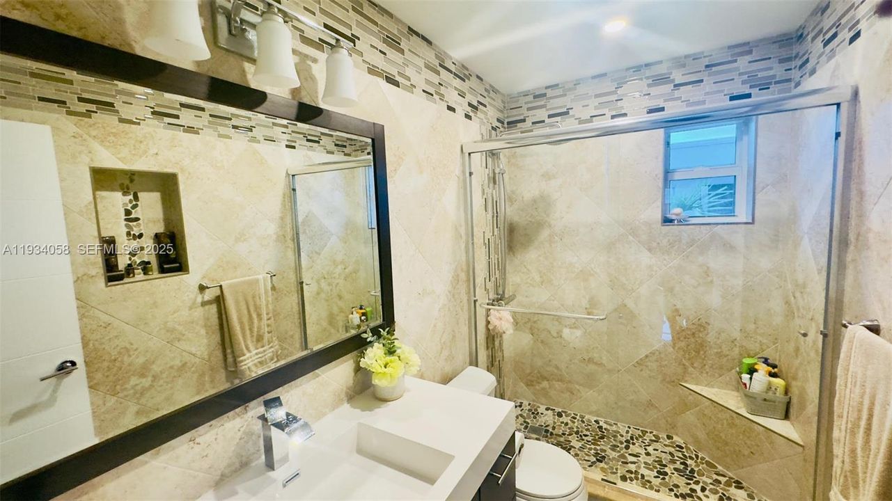 For Rent: $3,725 (2 beds, 2 baths, 1700 Square Feet)