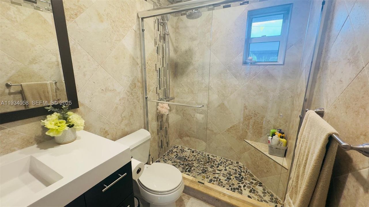 For Rent: $3,725 (2 beds, 2 baths, 1700 Square Feet)