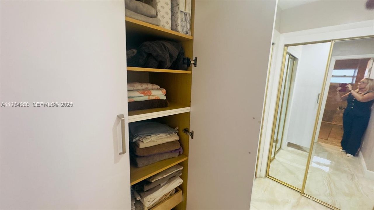 For Rent: $3,725 (2 beds, 2 baths, 1700 Square Feet)