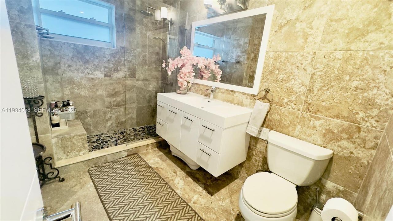 For Rent: $3,725 (2 beds, 2 baths, 1700 Square Feet)