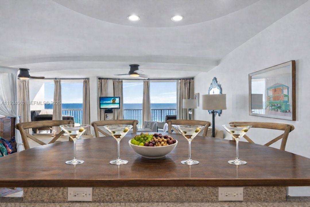 待售: $475,000 (1 贝兹, 1 浴室, 820 平方英尺)