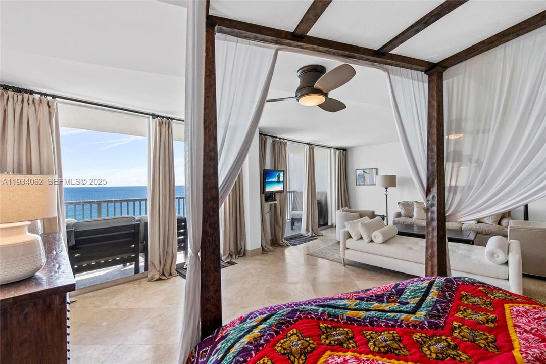 待售: $475,000 (1 贝兹, 1 浴室, 820 平方英尺)