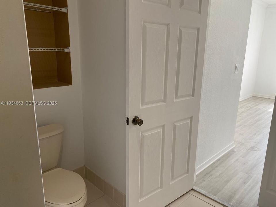 For Rent: $2,300 (3 beds, 2 baths, 1216 Square Feet)