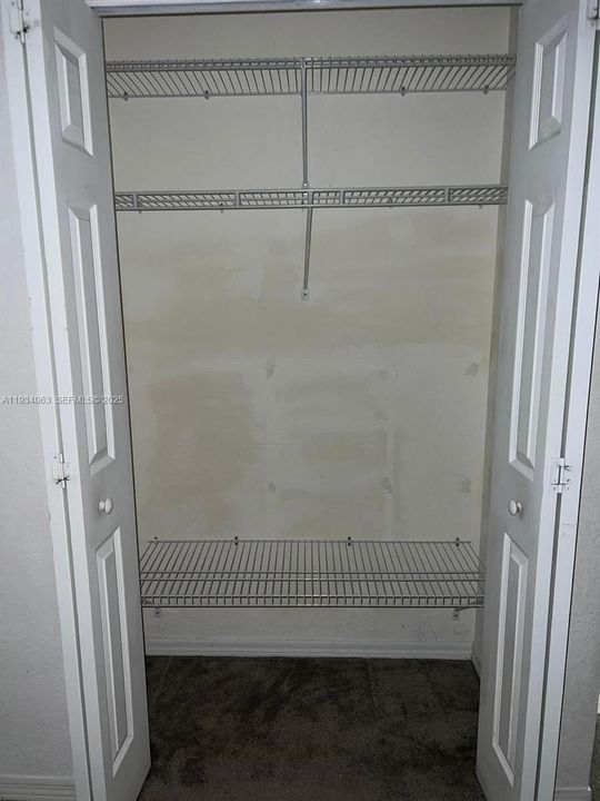 For Rent: $2,300 (3 beds, 2 baths, 1216 Square Feet)