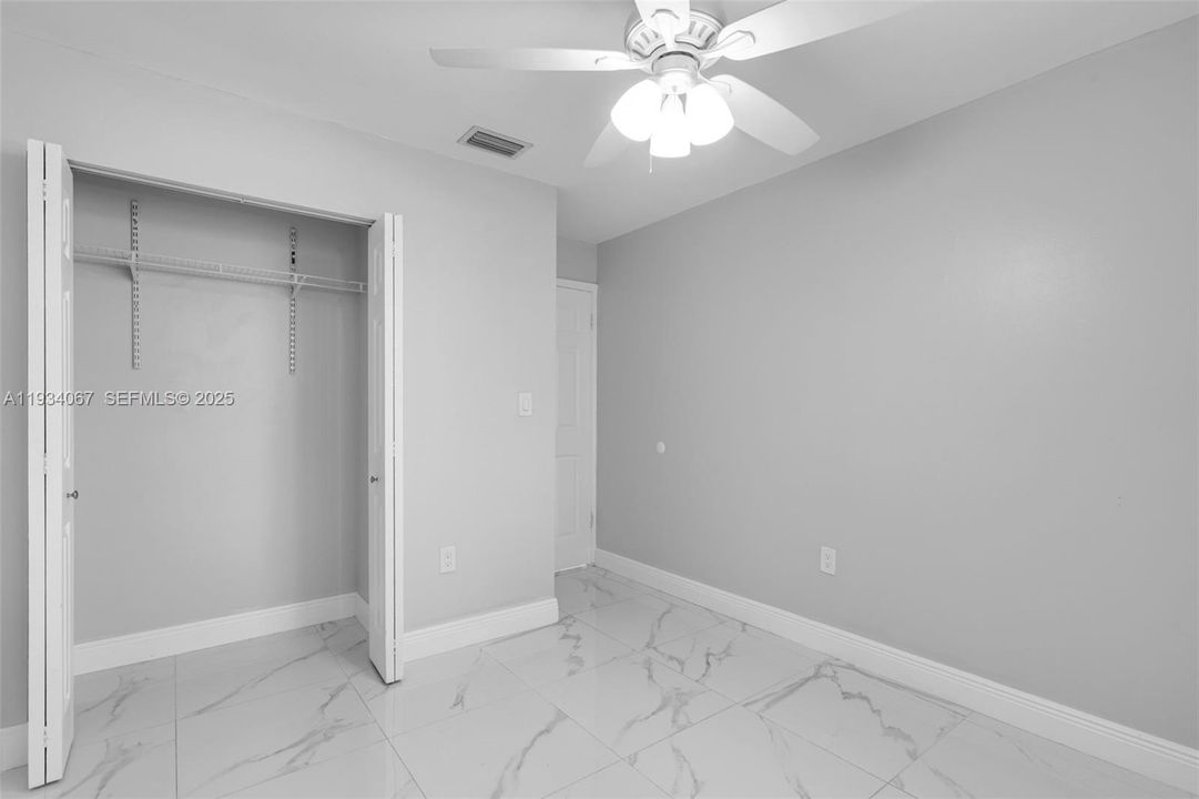 For Rent: $3,100 (4 beds, 2 baths, 1337 Square Feet)