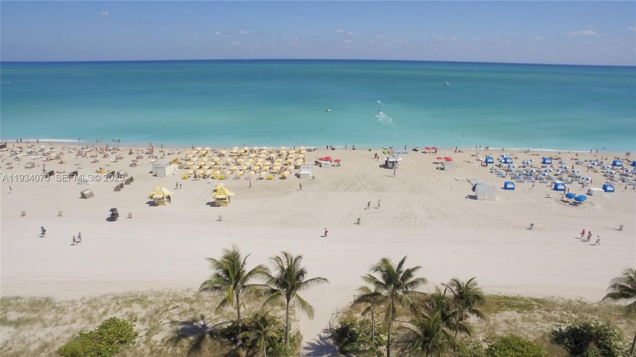 На продажу: $1,200,000 (2 спален, 2 ванн, 1108 Квадратных фут)