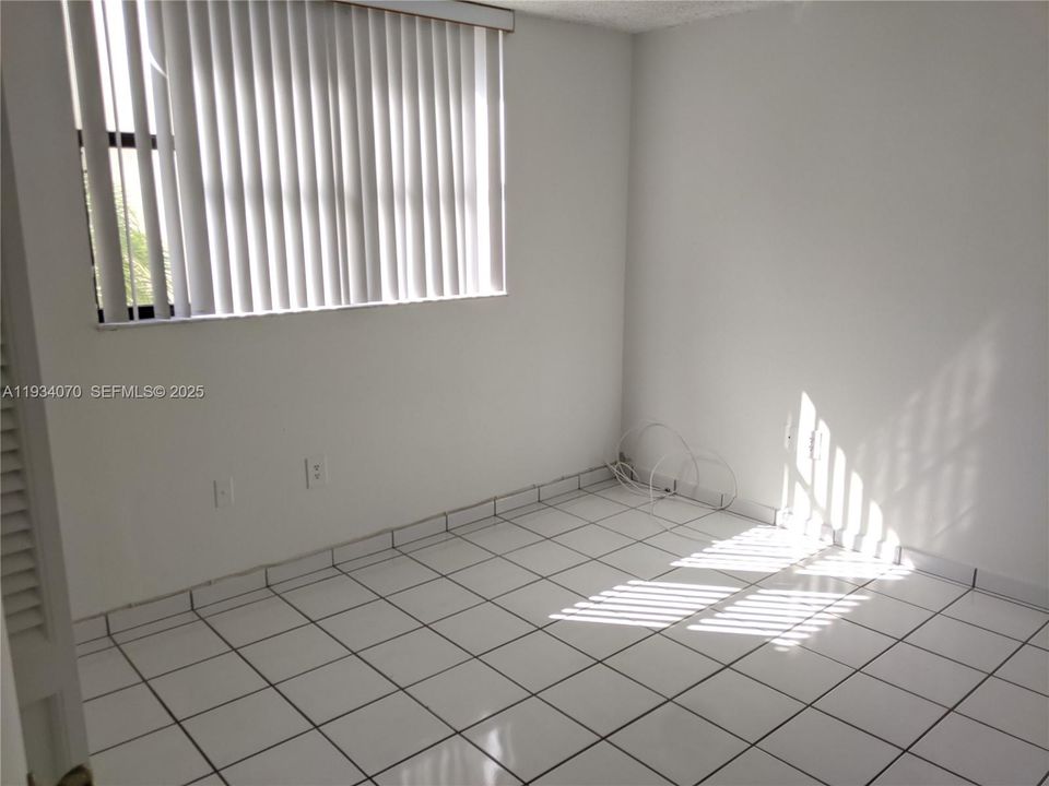 На продажу: $1,200,000 (2 спален, 2 ванн, 1108 Квадратных фут)