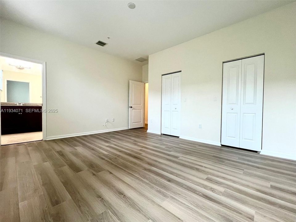 В аренду: $3,800 (3 спален, 3 ванн, 1700 Квадратных фут)