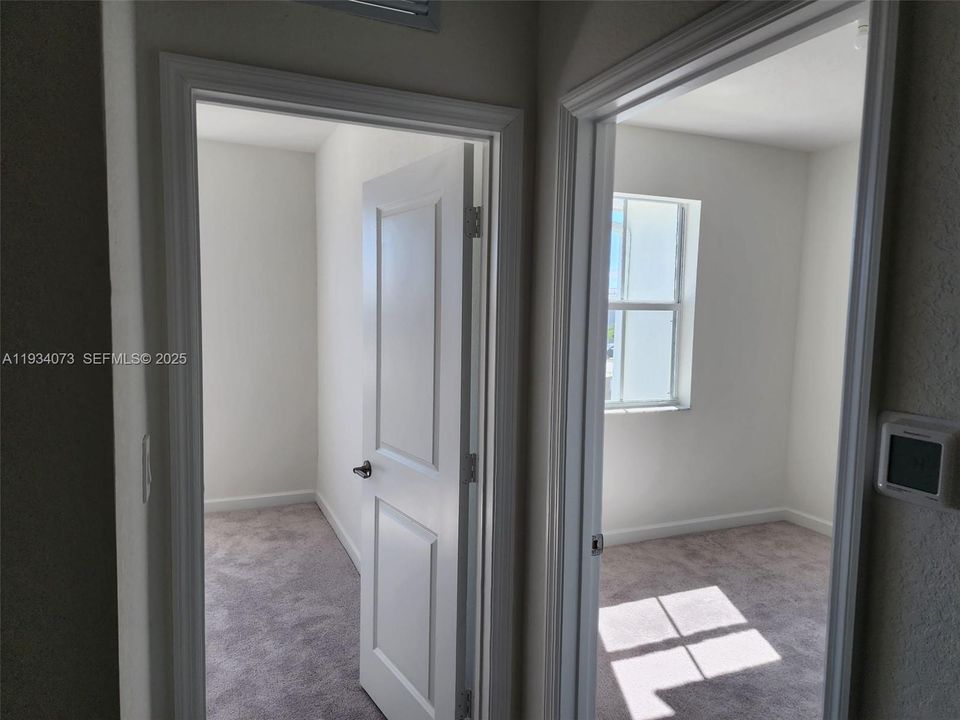 For Sale: $365,000 (3 beds, 2 baths, 1483 Square Feet)