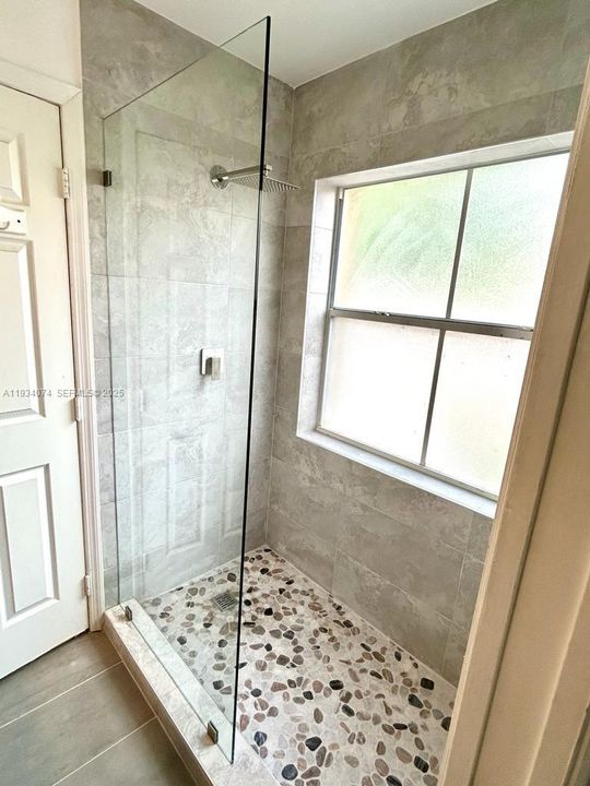 В аренду: $3,199 (3 спален, 2 ванн, 1401 Квадратных фут)