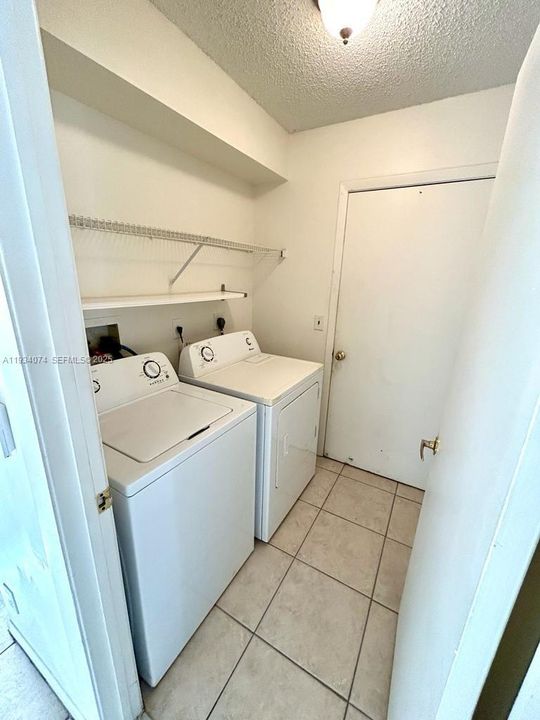 В аренду: $3,199 (3 спален, 2 ванн, 1401 Квадратных фут)