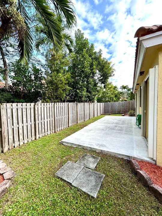 В аренду: $3,199 (3 спален, 2 ванн, 1401 Квадратных фут)