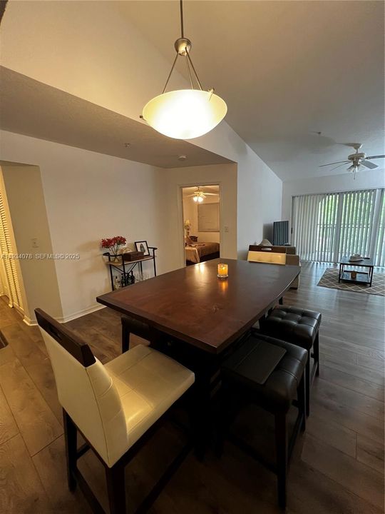 En Renta: $2,200 (2 camas, 2 baños, 1080 Pies cuadrados)