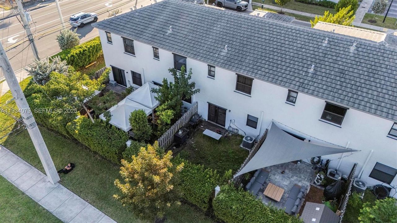 For Sale: $360,000 (3 beds, 2 baths, 1483 Square Feet)