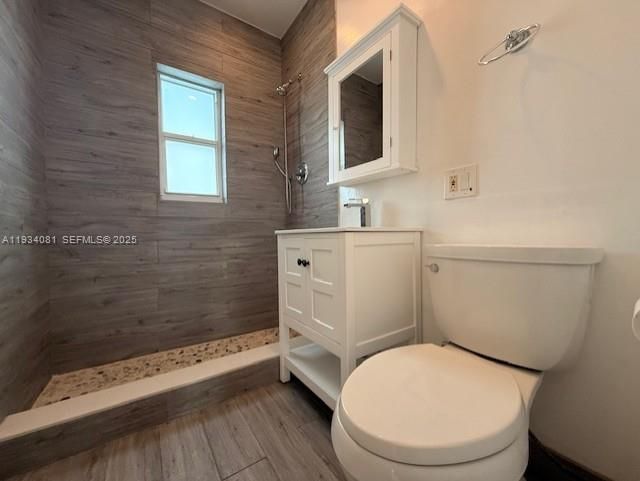 For Rent: $1,850 (1 beds, 1 baths, 745 Square Feet)