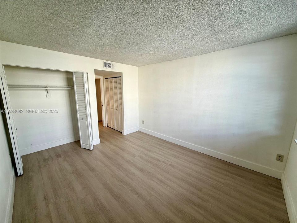 For Rent: $2,000 (2 beds, 2 baths, 1175 Square Feet)