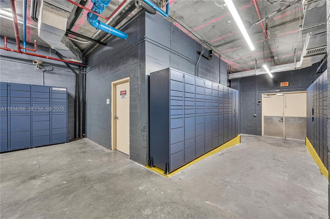 For Rent: $3,450 (2 beds, 2 baths, 1107 Square Feet)