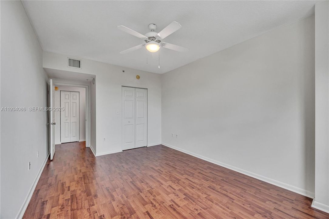 For Rent: $3,450 (2 beds, 2 baths, 1107 Square Feet)