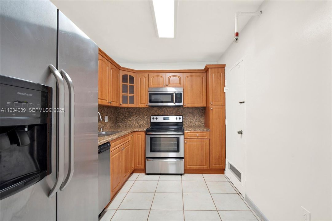 En Venta: $295,000 (1 camas, 1 baños, 720 Pies cuadrados)