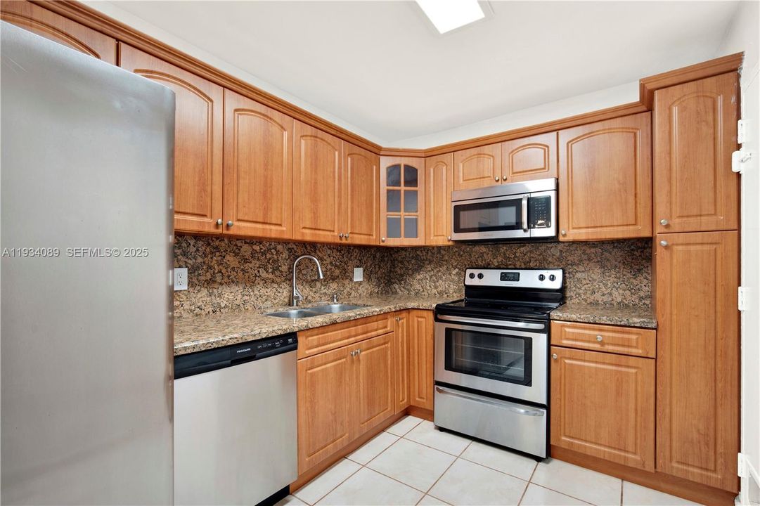 En Venta: $295,000 (1 camas, 1 baños, 720 Pies cuadrados)