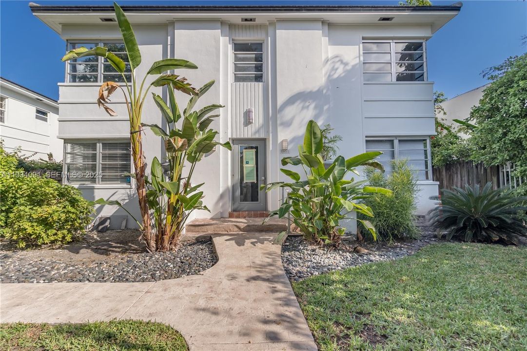 En Renta: $2,400 (1 camas, 2 baños, 757 Pies cuadrados)