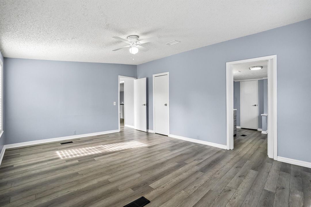 7990-129th-Pl-HigMedia-022
