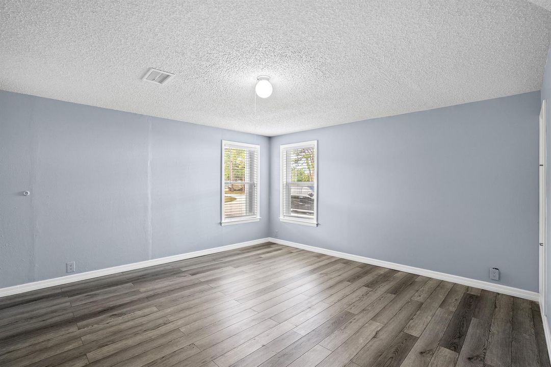 7990-129th-Pl-HigMedia-029