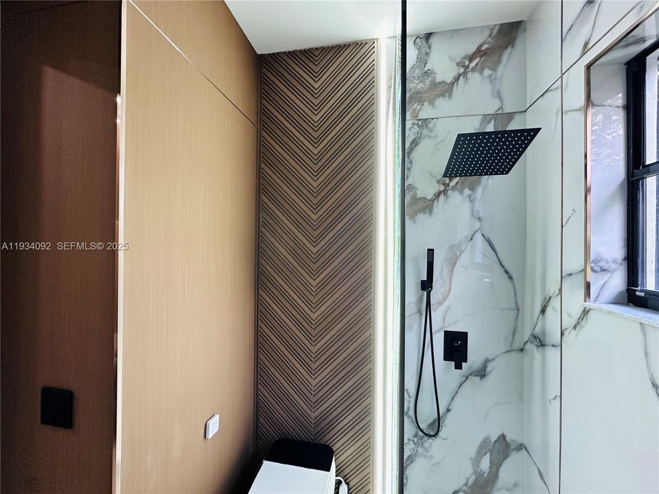 En Venta: $2,285,000 (6 camas, 5 baños, 0 Pies cuadrados)