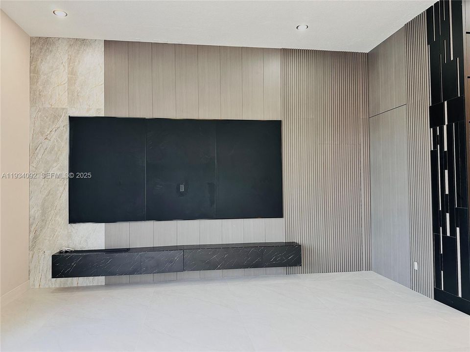 En Venta: $2,285,000 (6 camas, 5 baños, 0 Pies cuadrados)