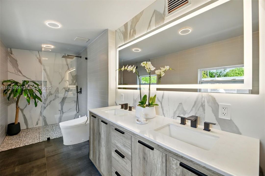 En Renta: $8,000 (3 camas, 3 baños, 1670 Pies cuadrados)