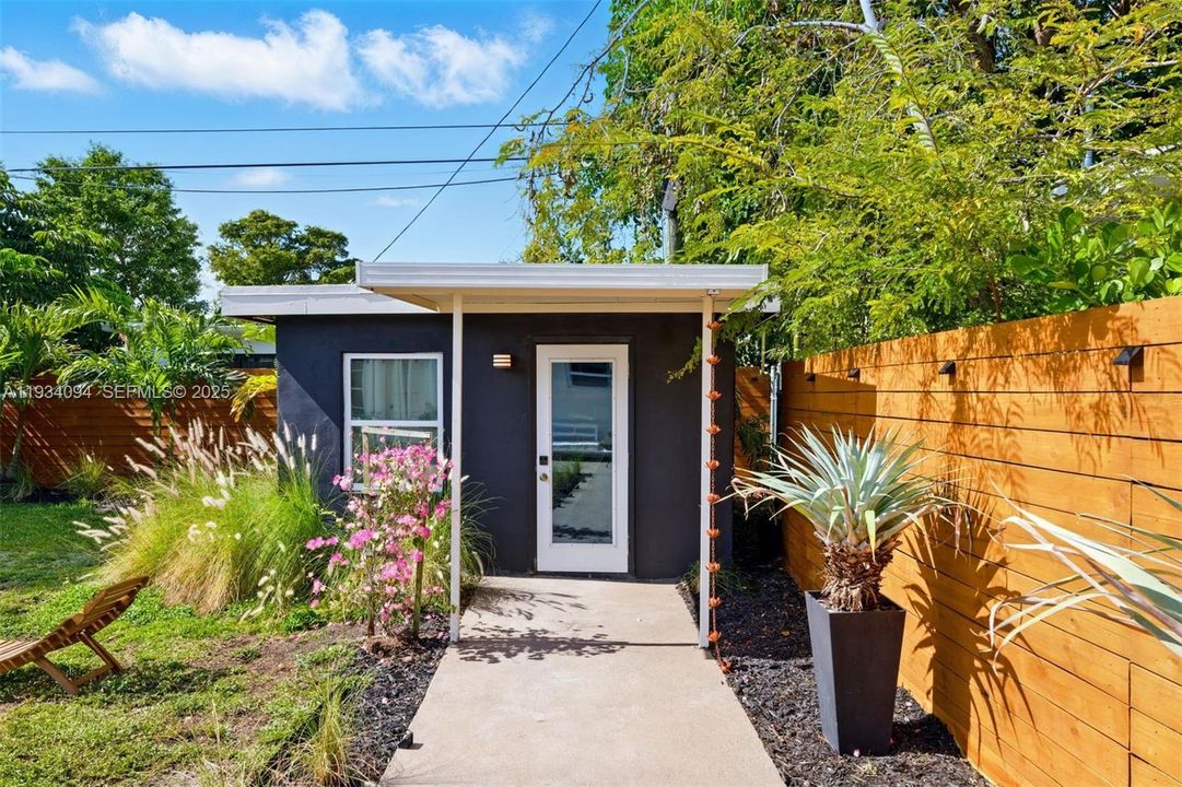 En Renta: $8,000 (3 camas, 3 baños, 1670 Pies cuadrados)