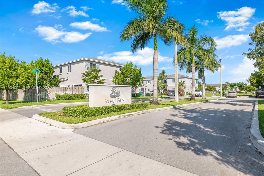 For Rent: $2,600 (4 beds, 3 baths, 1730 Square Feet)