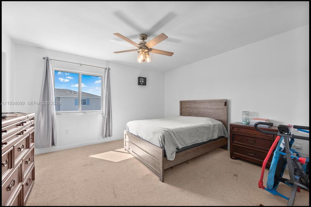 For Rent: $2,600 (4 beds, 3 baths, 1730 Square Feet)