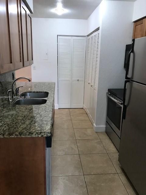 For Sale: $268,000 (2 beds, 2 baths, 1144 Square Feet)