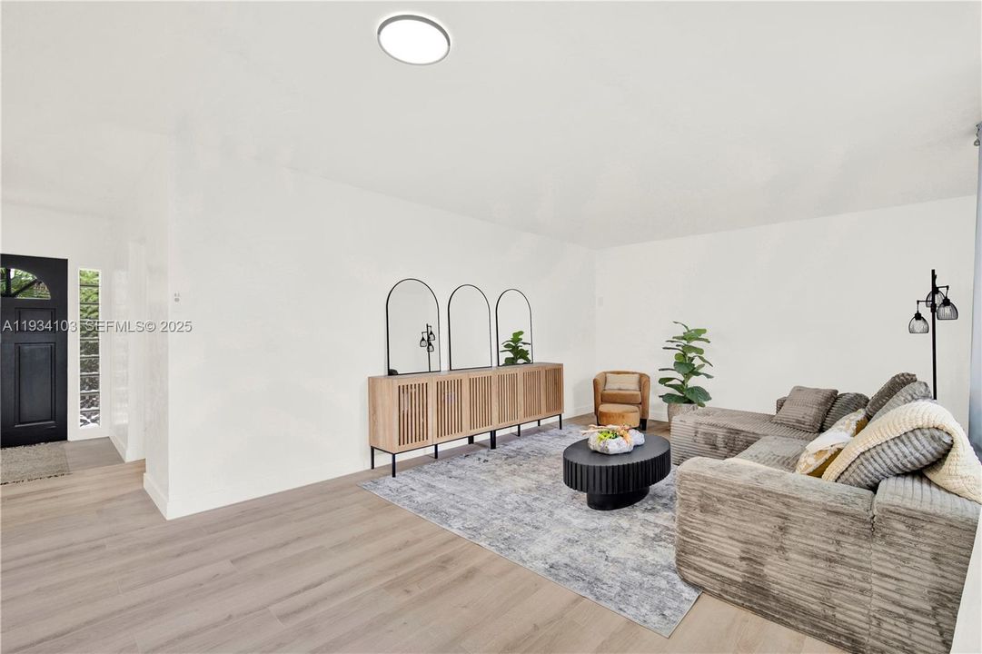 En Venta: $610,000 (3 camas, 3 baños, 1646 Pies cuadrados)