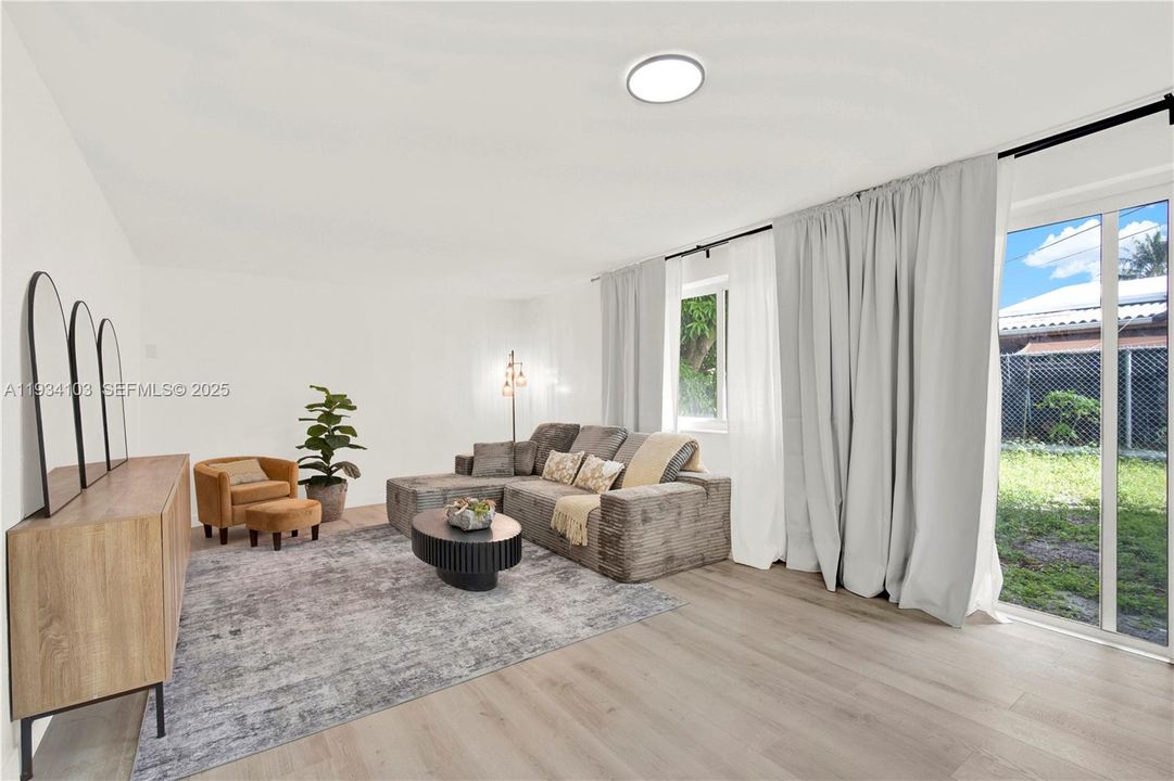 En Venta: $610,000 (3 camas, 3 baños, 1646 Pies cuadrados)