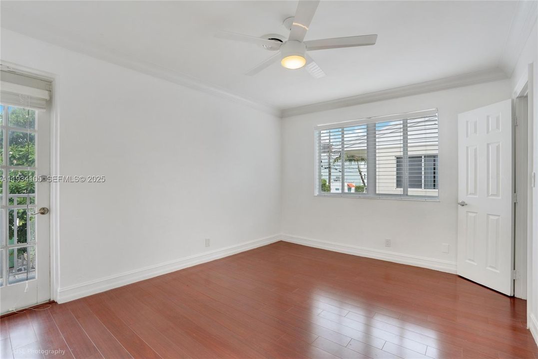 For Rent: $2,095 (2 beds, 1 baths, 1080 Square Feet)